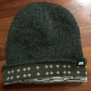 Beautiful Giant Gray beanie hat with green pattern